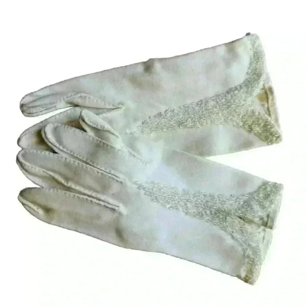 Vintage Womens‎ White Cotton Gloves W/ Beads  Hand Stitched Size Small